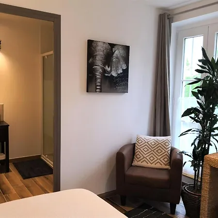 L'annexe Adamoise Guest house 3*